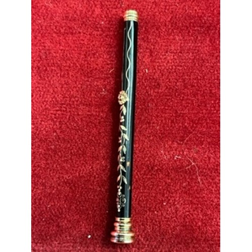 105 - A SUPERB MID 19TH CENTURY TORTOISESHELL AND GOLD PENCIL WITH SCROLLING LEAF AND FLOWER GOLD PIQUE WO... 