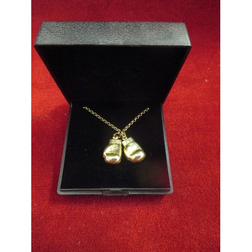 26C - A PAIR 9Ct GOLD BOXING GLOVES PENDANT ON GOLD CHAIN TOTAL WEIGHT 4.09Gr