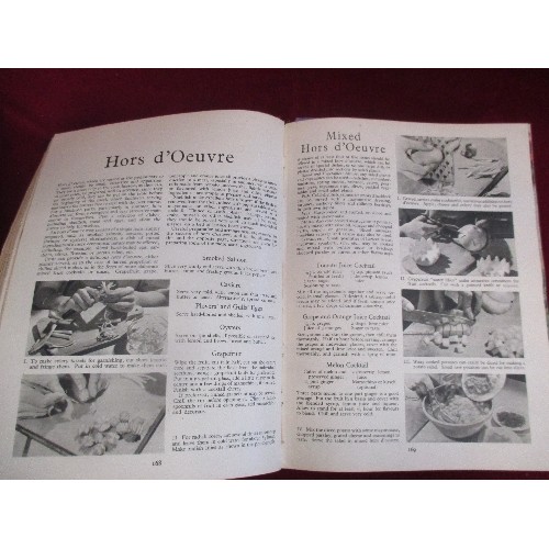 228A - GOOD HOUSEKEEPING COMPENDIUM 1955. COVERING BASIC COOKERY, PICTURE COOKERY AND CAKE MAKING. IN ORIGI... 