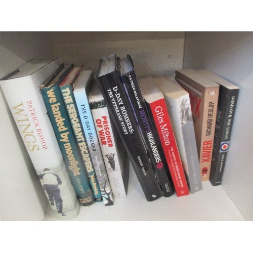 277 - WW2 / MILITARY INTEREST. GOOD COLLECTION OF HARDBACK AND SOFTBACK BOOKS, ALL MILITARY AND WW2 SUBJEC... 