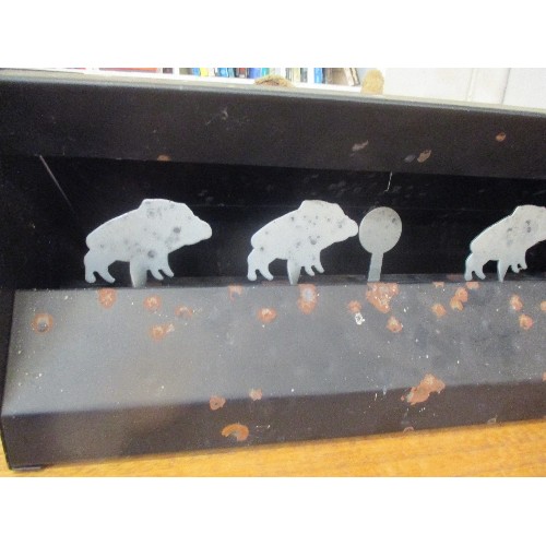 449A - VINTAGE WILD BOAR FAIRGROUND SHOOTING TARGET - 50CM X 22CM X 20CM