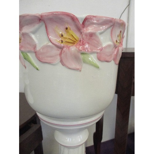109 - LARGE JARDINIERE ON STAND WITH PINK FLOWER DESIGN, AND A SMALLER PLANT POT