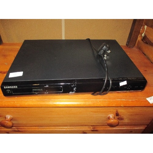 SAMSUNG DVD PLAYER. RAM/RW/R.