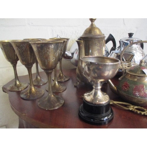 171 - VINTAGE SWAN BRAND. CARLTON PATTERN, METAL TEA SET. TOGETHER WITH VINTAGE BRASS ITEMS, INCL LOVELY S... 