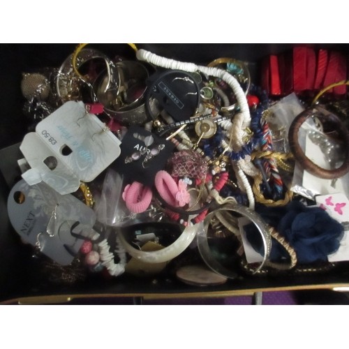 176 - LARGE CASE OF MIXED COSTUME JEWELLERY.