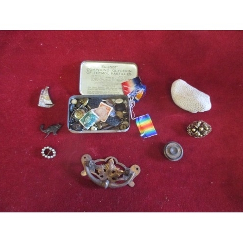 48 - VINTAGE COLLECTABLES INC TIN CONTAINING MILITARY BRASS BUTTONS MARKED CANADA, BUCKLES, MEDAL RIBBONS... 