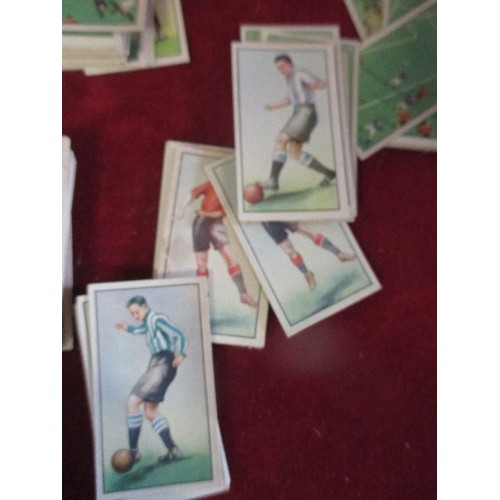 86A - COLLECTION OF APPROX 200 VINTAGE CHINESE CIGARETTE CARDS OF FOOTBALL PLAYERS