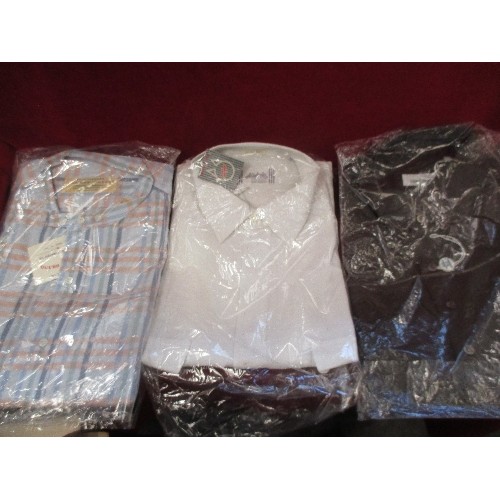 138 - 3 BRAND NEW ITALIAN DESIGNER SHIRTS INC A PURE LINEN SHIRT (16.5 INCH), BROWN SHIRT WITH BUTTON DOWN... 