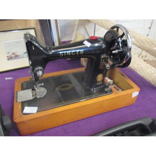 147 - VINTAGE SINGER SEWING MACHINE. GOOD CONDITION.