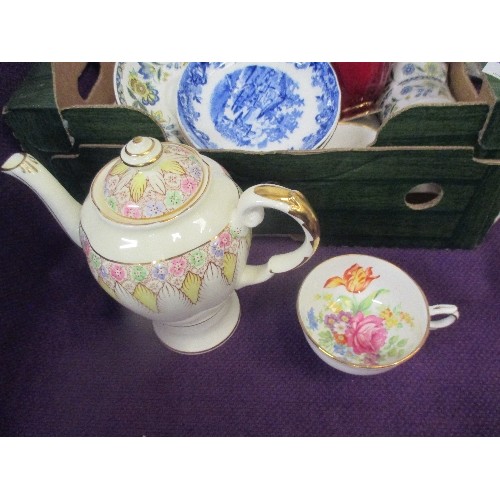 153 - BOX OF MIXED CHINA, INC ART DECO COFFEE POT BY TUSCAN, WEDGWOOD JASPER, ROYAL WORCESTER PURPLE VINE ... 