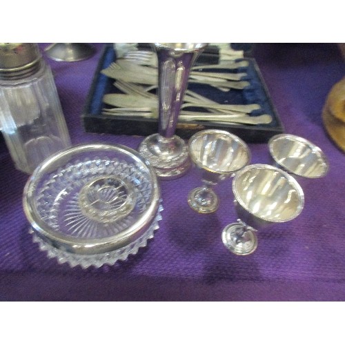 210 - SELECTION OF SILVER-PLATED WARES, INCLUDING EGG CUPS, FISH CUTLERY, GOBLETS.