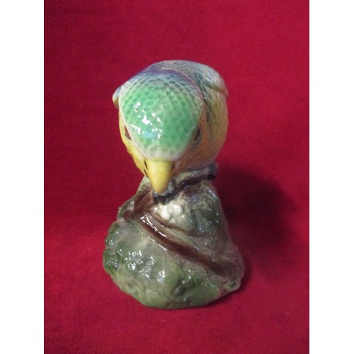 7 - VINTAGE CIRCA 1930'S HILLSTONIA POTTERY (HILL OUSTON CO) PARROT - 19CM