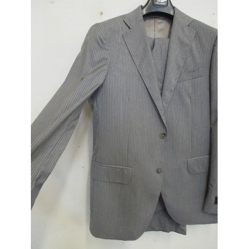 262 - BRAND NEW ITALIAN DESIGNER SUIT BY DESIREE. PALE GREY PINSTRIPE. 100% WOOL. 38