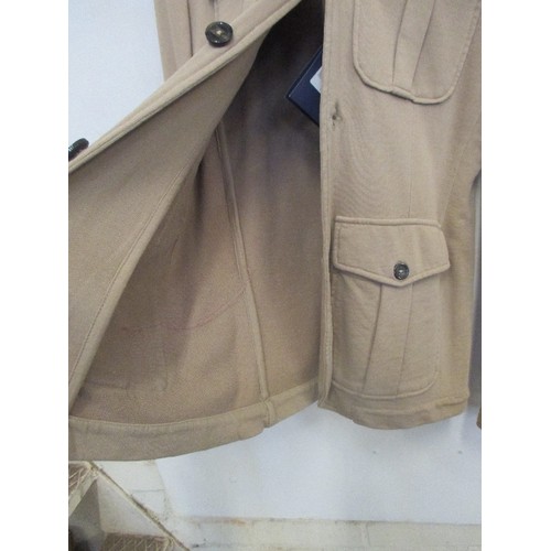 319 - BRAND-NEW ITALIAN SHIRT/JACKET. 100% COTTON, CAMEL COLOUR. LARGE FRONT BUTTON-DOWN POCKETS. SIZE 38.... 