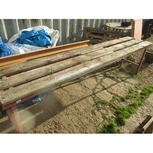 552 - VERY LONG METAL AND WOODEN PLANK WORKSHOP / GARAGE BENCH