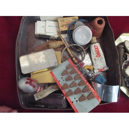 54 - 2 TRAYS OF MIXED VINTAGE ITEMS -  GOLD METAL CIGARETTE CASE, SHOE STUDS, CHEROOT HOLDER ETC