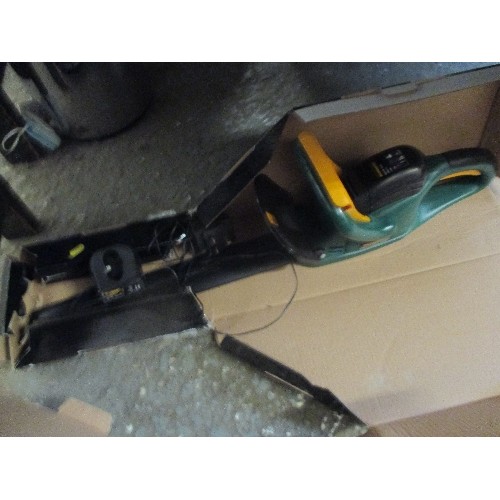 238A - GARDEN TECH 18V CORDLESS HEDGE TRIMMER WITH BOX