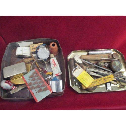 54 - 2 TRAYS OF MIXED VINTAGE ITEMS -  GOLD METAL CIGARETTE CASE, SHOE STUDS, CHEROOT HOLDER ETC