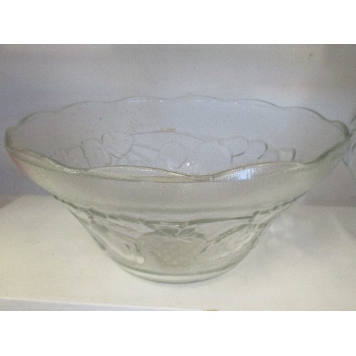 70 - LARGE VINTAGE PRESSED GLASS PUNCH BOWL - 30CM  DIA, TOGETHER WITH A RAYWARE 26 PIECE PUNCH SET-BOXED... 