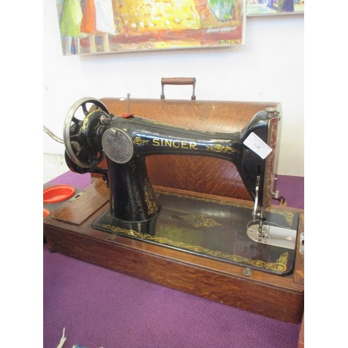 128 - VINTAGE SINGER SEWING MACHINE, WITH ORIGINAL DOMED CASE.