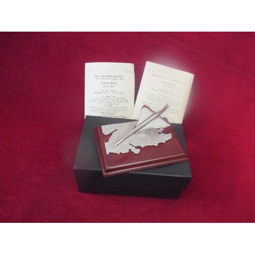 237 - CONCORDE ENGLISH MINIATURES, LIMITED EDITION 1/5000, WITH CERTIFICATE AND BOX