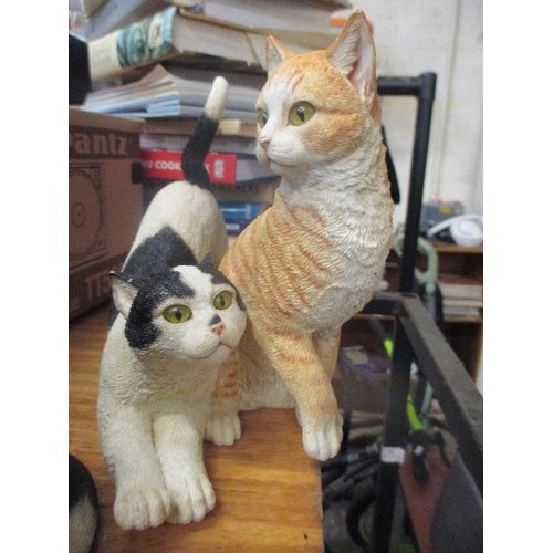 309 - LIFE LIKE CAT FIGURES X 2