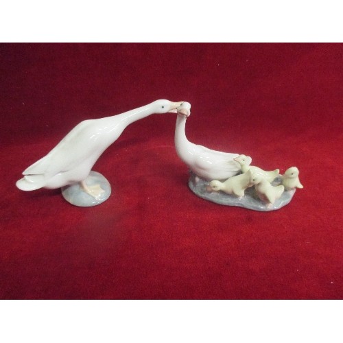 15 - TWO LLADRO PORCELAIN GEESE FIGURES