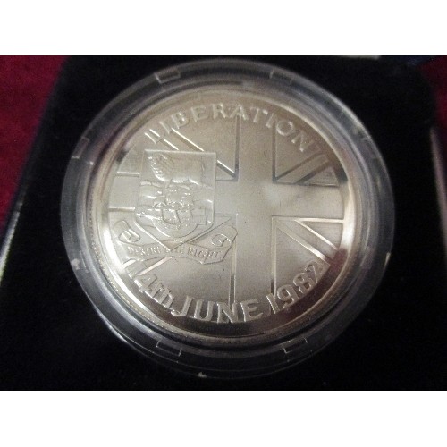 36 - FALKLAND ISLAND LIBERATION 50 PENCE PROOF COIN 1982  IN SEALED PLASTIC AND BOX