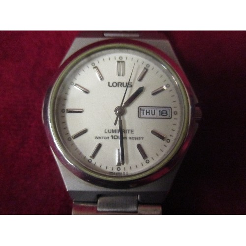 43 - LORUS LUMIBRITE GENTS WRIST WATCH - WATER 100M RESIST. WITH DATE - WORKING