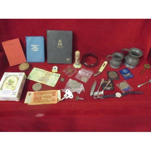 54 - MIXED BOX INC COINS (CHURCHILL CROWNS), BANKNOTES (RUSSIA, EGYPT), TWO VICTORIAN GRADUATED PEWTER TA... 