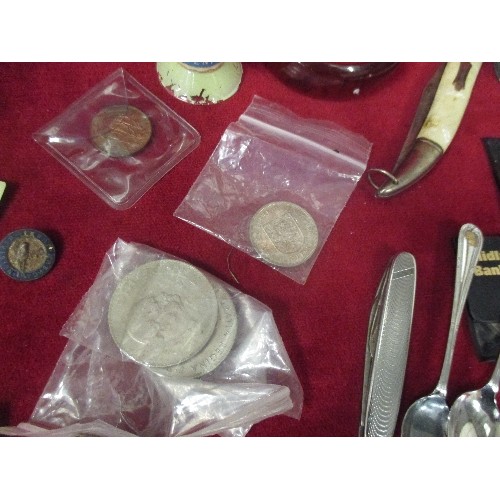 54 - MIXED BOX INC COINS (CHURCHILL CROWNS), BANKNOTES (RUSSIA, EGYPT), TWO VICTORIAN GRADUATED PEWTER TA... 