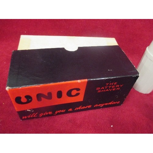 64 - VINTAGE UNIC BATTERY SHAVER IN BAKELITE CASE AND WITH BOX