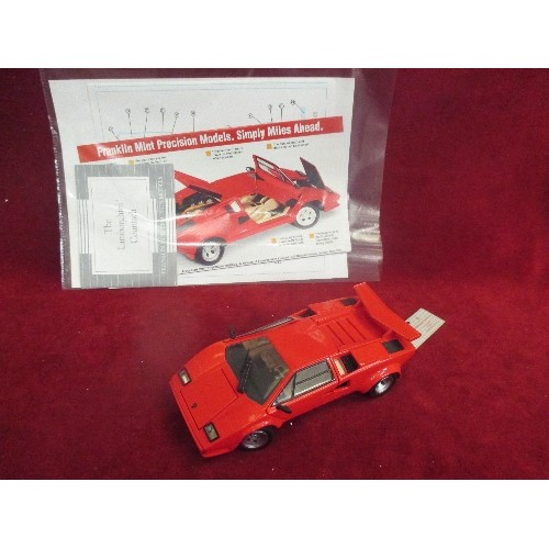 5 - A FRANKLIN MINT 1:24 MODEL OF A LAMBORGHINI COUNTACH WITH CERTIFICATE AND LEAFLETS