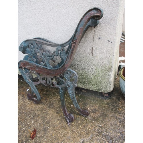 470 - PAIR OF GREEN CAST IRON BENCH ENDS