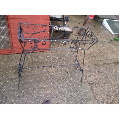 486 - WROUGHT IRON PLANT STAND WITH SCROLL DETAIL