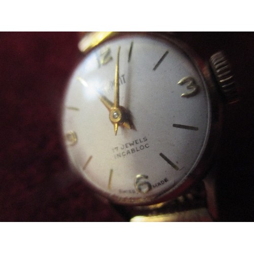 60 - VINTAGE MECHANICAL LADIES SWISS PIERPONT 17 JEWELS GOLD PLATED WRISTWATCH -THE STRAP MARKED 