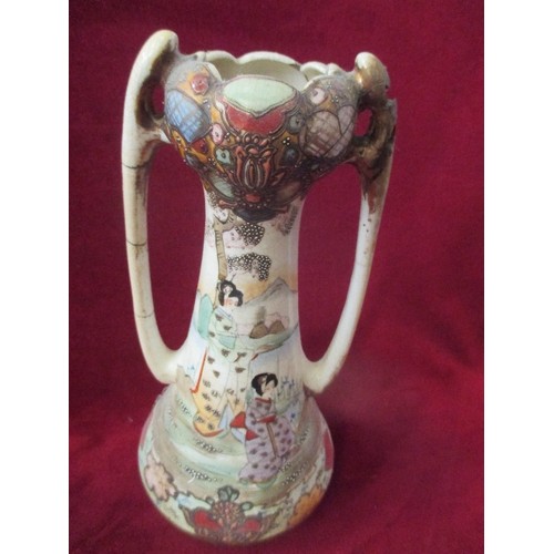 172 - AN UNUSUAL PAIR OF EARLY 20TH CENTURY JAPANESE SATSUMA VASES HAND DECORATED WITH LADIES IN A GARDEN ... 