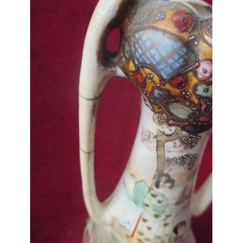 172 - AN UNUSUAL PAIR OF EARLY 20TH CENTURY JAPANESE SATSUMA VASES HAND DECORATED WITH LADIES IN A GARDEN ... 