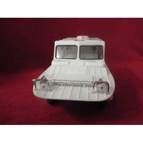 379 - 1970'S PLASTIC BATTERY OPERATED AQUACAR  - 