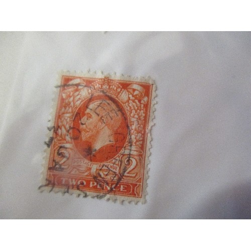 312 - SMALL COLLECTION OF BRITISH AND WORLD STAMPS. INCLUDES VICTORIA PENNY LILAC, HALF PENNY ORANGE. 2.5 ... 