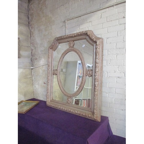 183 - A LARGE AND IMPRESSIVE EMPIRE STYLE SILVERED FRAME WALL MIRROR - BEVELLED GLASS. THE CARVED AND MOUL... 