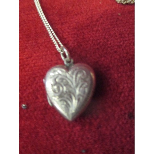 45 - SILVER HALLMARKED HEART LOCKET ON 925 SILVER CHAIN. LOCKET BIRM 1911