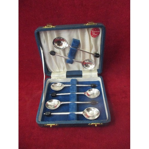 39 - A SET OF SIX ART DECO COFFEE BEAN SPOONS BY YEOMAN PLATE - IN FITTED BOX