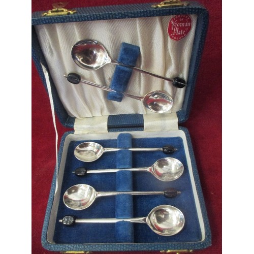 39 - A SET OF SIX ART DECO COFFEE BEAN SPOONS BY YEOMAN PLATE - IN FITTED BOX