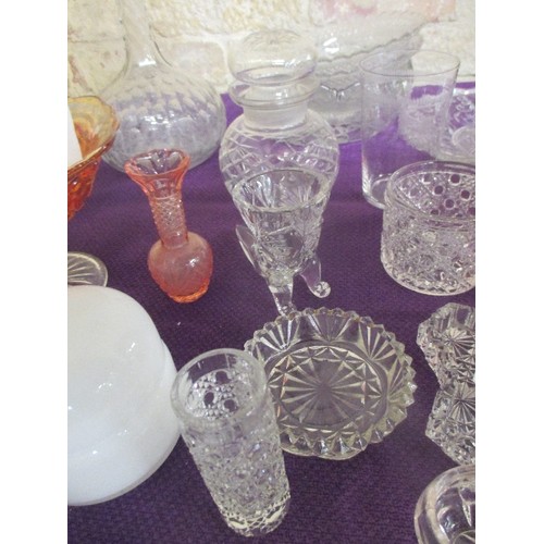 252 - A COLLECTION OF ANTIQUE AND VINTAGE CUT AND PRESSED GLASS. INCLUDES DECANTER, PICKLE JARS, KNIFE RES... 