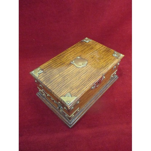 332 - VICTORIAN OAK TEA CADDY WITH BRASS BANDING AND SHIELD - FOIL LINED. ONE HANDLE MISSING - 17CM X 11CM... 