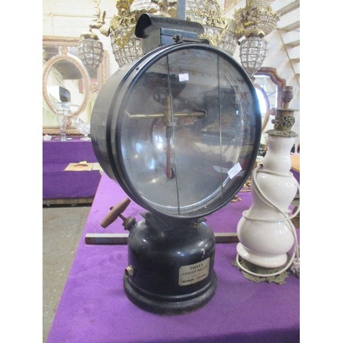 224 - A 1940'S FL6 TILLEY (HENDON, ENGLAND) FLOODLIGHT PROJECTOR PRESSURE LAMP - REGISTERED NO 762129 - OF... 