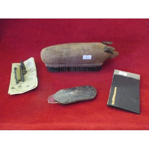 13 - AN ECLECTIC LOT OF VINTAGE ITEMS INCUDING A LOVELY CIRCA 1930 CLOTHES BRUSH IN THE SHAPE OF A PIG WI... 