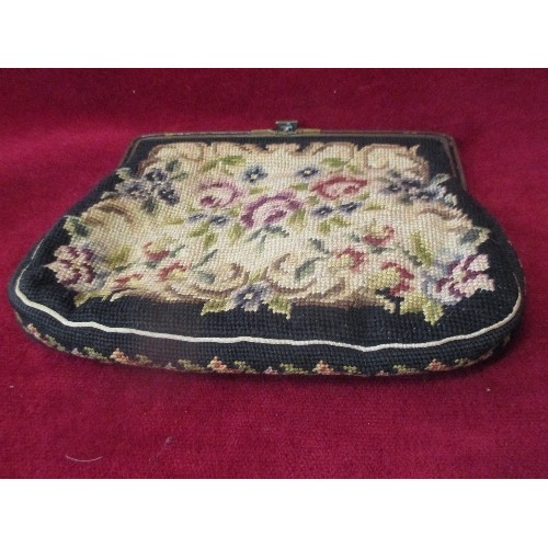 131 - A 1920'S HAND WORKED TAPESTRY LADIES CLUTCH BAG WITH FRENCH JET CLASP