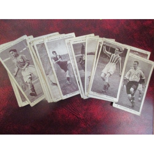 288 - A GOOD COLLECTION OF CIGARETTE CARDS IN A VINTAGE BOX - MANY CIRCA 1930'S. INCLUDES PLAYERS CRICKETE... 